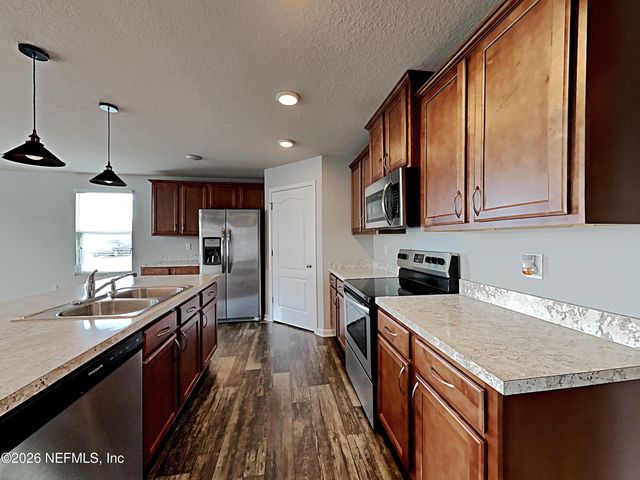 2209 PEBBLE POINT Drive, Green Cove Springs, FL 32043