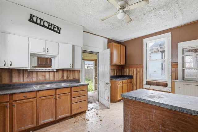 1322 Linden Avenue, Springfield, OH 45505