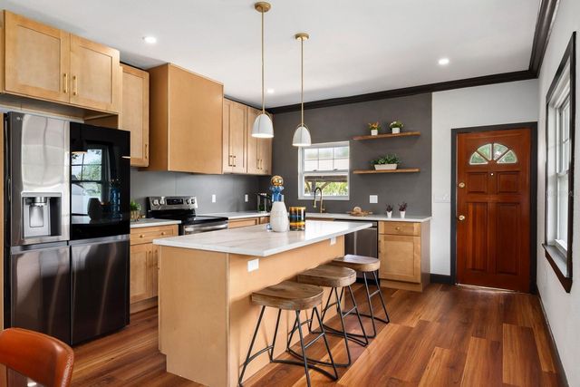 2701 4TH AVENUE N, St Petersburg, FL 33713