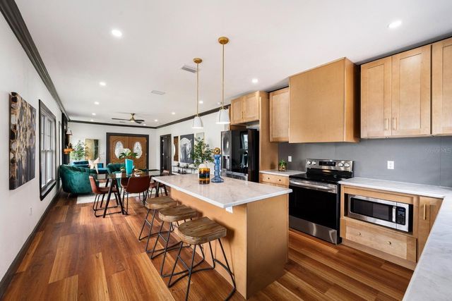 2701 4TH AVENUE N, St Petersburg, FL 33713