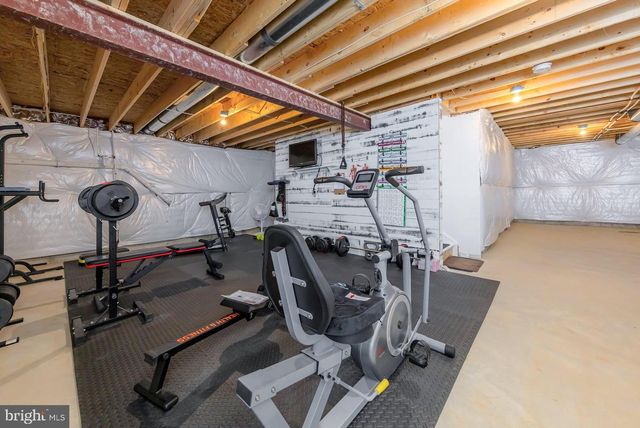 70 GALLERIA DR, Mays Landing, NJ 08330