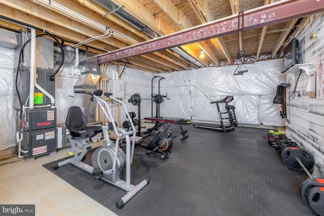 70 GALLERIA DR, Mays Landing, NJ 08330