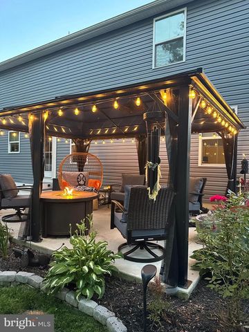 70 GALLERIA DR, Mays Landing, NJ 08330