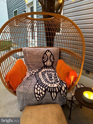 70 GALLERIA DR, Mays Landing, NJ 08330