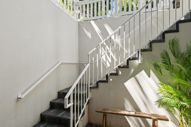 1150 Byron Street, Palo Alto, CA 94301
