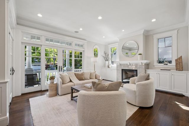 1150 Byron Street, Palo Alto, CA 94301