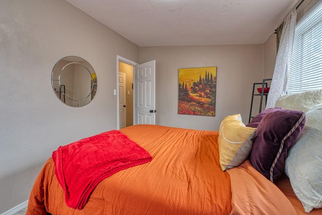 1844 Elizabeth Street NE, Albuquerque, NM 87112