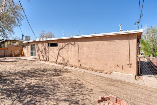 1844 Elizabeth Street NE, Albuquerque, NM 87112