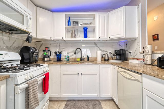 1844 Elizabeth Street NE, Albuquerque, NM 87112