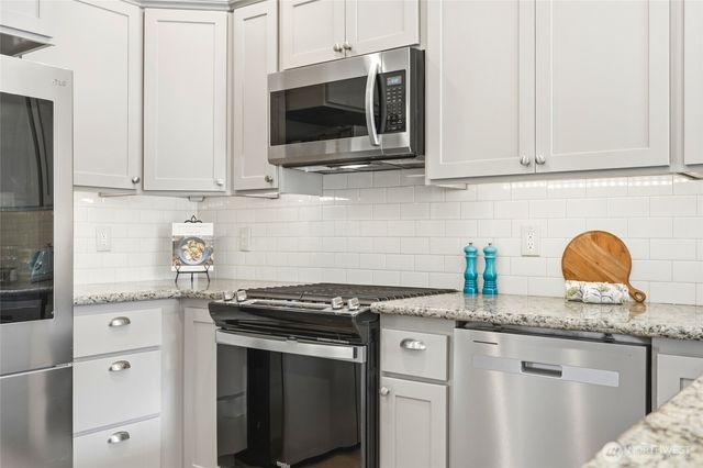 2773 NE Magnolia Street, Issaquah, WA 98029