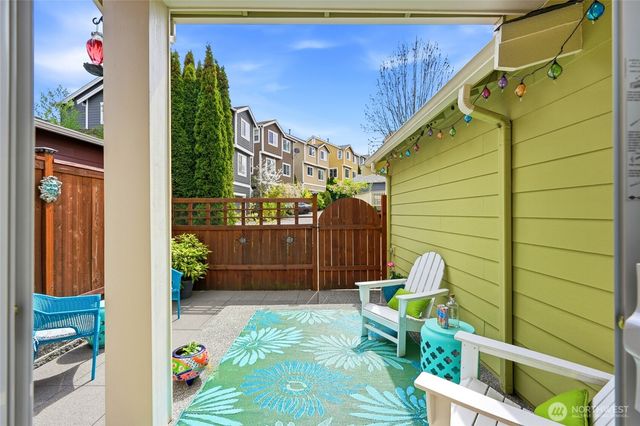 2773 NE Magnolia Street, Issaquah, WA 98029