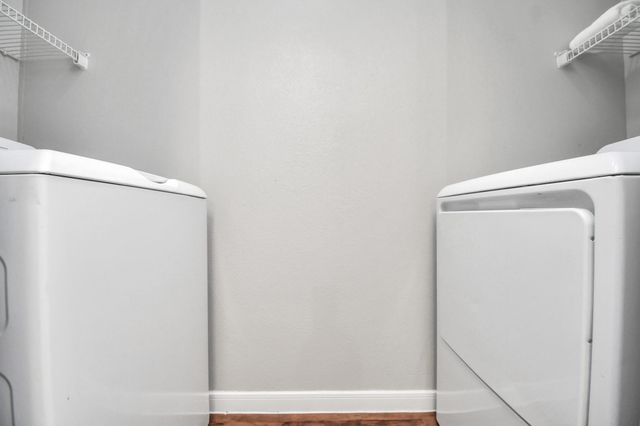 6777 Sommerall Drive 1033, Houston, TX 77084