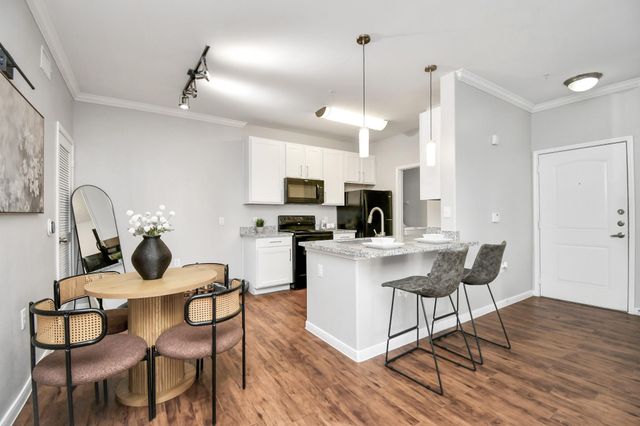 6777 Sommerall Drive 1033, Houston, TX 77084