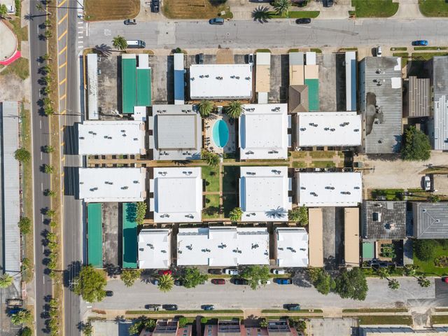 215 Postoffice 408, Galveston, TX 77550