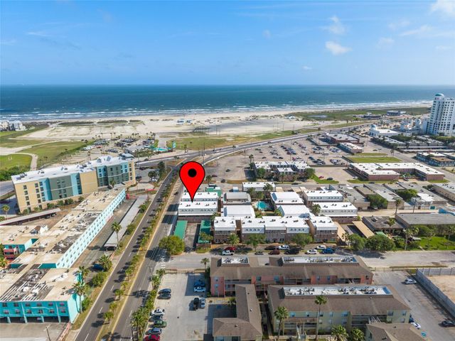 215 Postoffice 408, Galveston, TX 77550