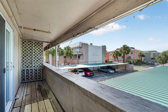 215 Postoffice 408, Galveston, TX 77550