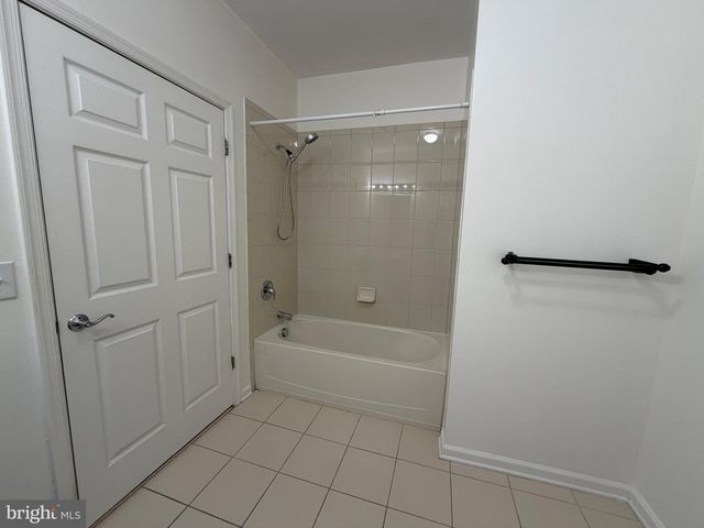 1344 SIERRA DR, Hamilton, NJ 08619