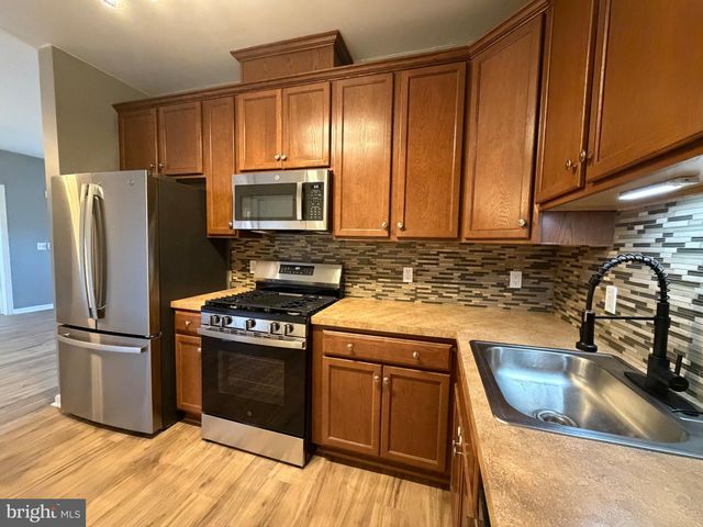 1344 SIERRA DR, Hamilton, NJ 08619