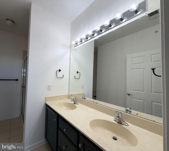 1344 SIERRA DR, Hamilton, NJ 08619