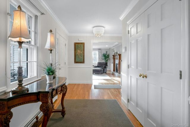 10 Rose Hill Road, Briarcliff Manor, NY 10510