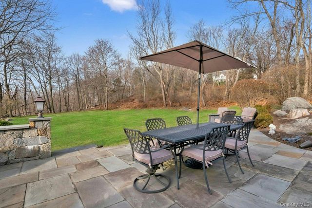 10 Rose Hill Road, Briarcliff Manor, NY 10510