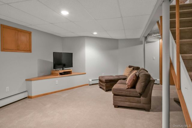 10 Rose Hill Road, Briarcliff Manor, NY 10510