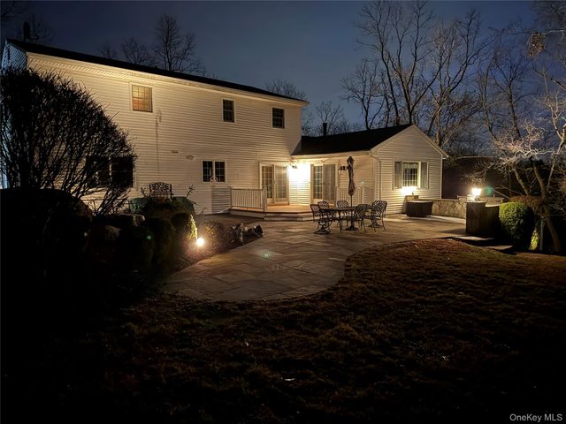 10 Rose Hill Road, Briarcliff Manor, NY 10510