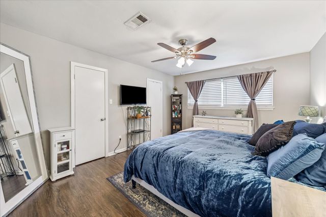 5811 Spruce Forest Drive, Houston, TX 77092