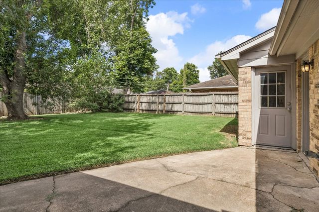 5811 Spruce Forest Drive, Houston, TX 77092