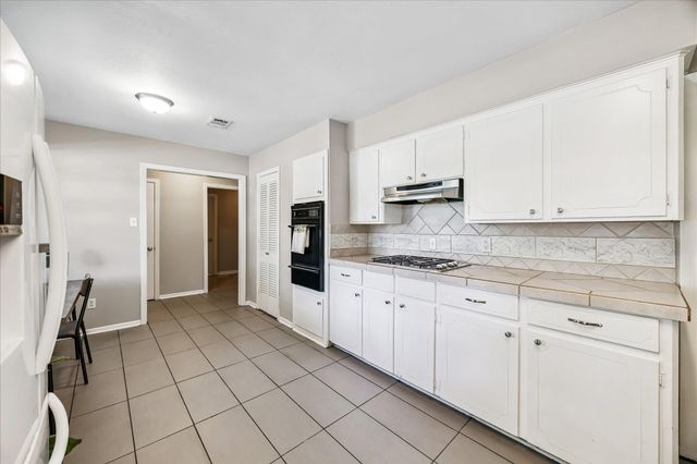 5811 Spruce Forest Drive, Houston, TX 77092