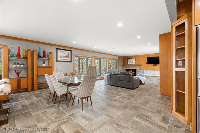 4 Berry Hill Road, Fort Smith, AR 72903