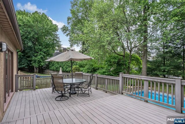 12 Jason Woods Road, Closter, NJ 07624