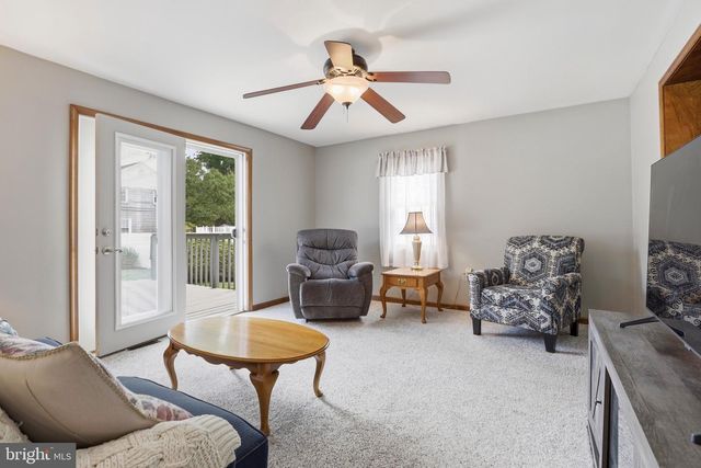 527 SAXER AVE, Springfield, PA 19064