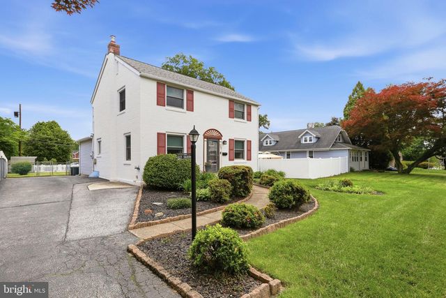 527 SAXER AVE, Springfield, PA 19064