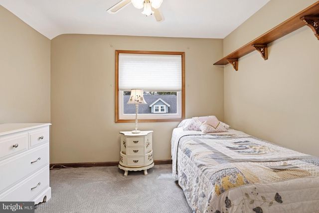 527 SAXER AVE, Springfield, PA 19064