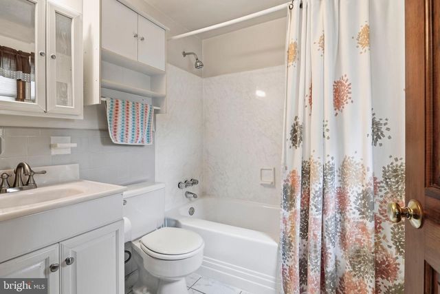 527 SAXER AVE, Springfield, PA 19064