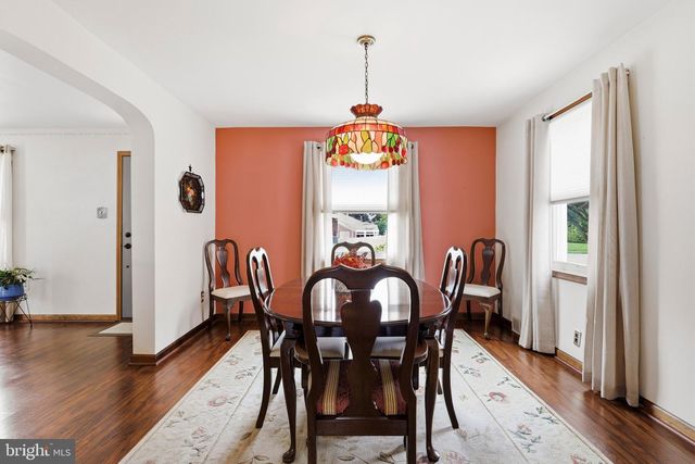 527 SAXER AVE, Springfield, PA 19064