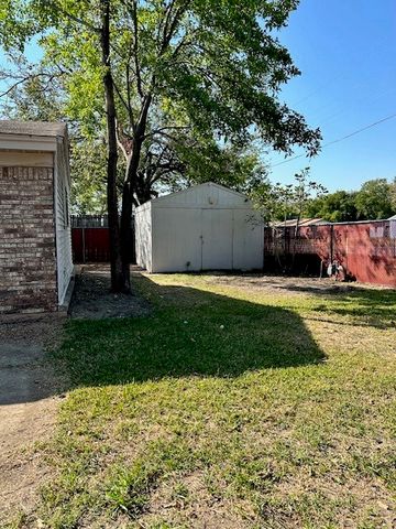 725 Keystone Street, Mesquite, TX 75149