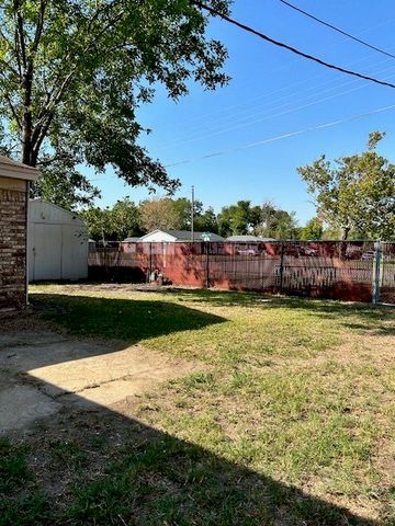 725 Keystone Street, Mesquite, TX 75149