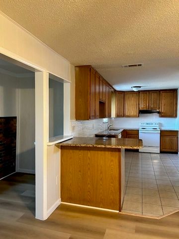 725 Keystone Street, Mesquite, TX 75149
