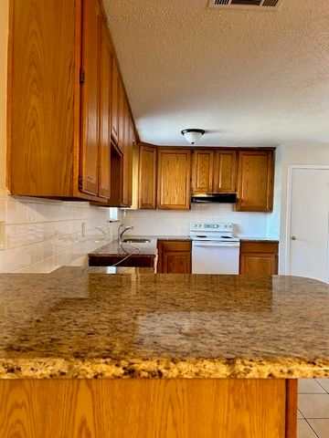 725 Keystone Street, Mesquite, TX 75149