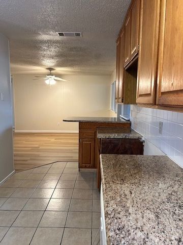 725 Keystone Street, Mesquite, TX 75149