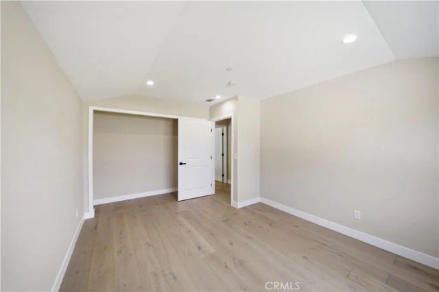 8542 De Celis Pl, North Hills, CA 91343