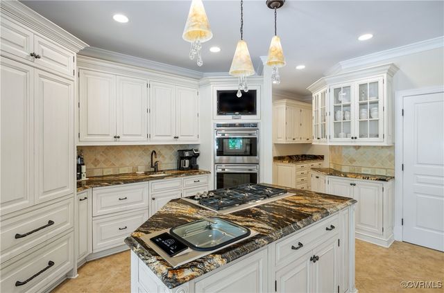 203 Randolph Square Ln, Richmond, VA 23238
