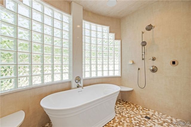 203 Randolph Square Ln, Richmond, VA 23238
