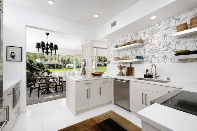 357 Westlake Terrace, Palm Springs, CA 92264