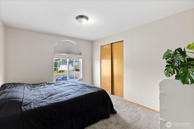 8412 74th Drive NE, Marysville, WA 98270