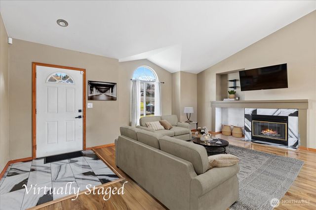 8412 74th Drive NE, Marysville, WA 98270