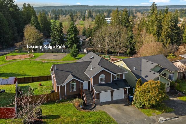 8412 74th Drive NE, Marysville, WA 98270