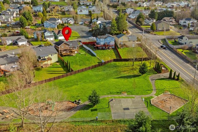 8412 74th Drive NE, Marysville, WA 98270